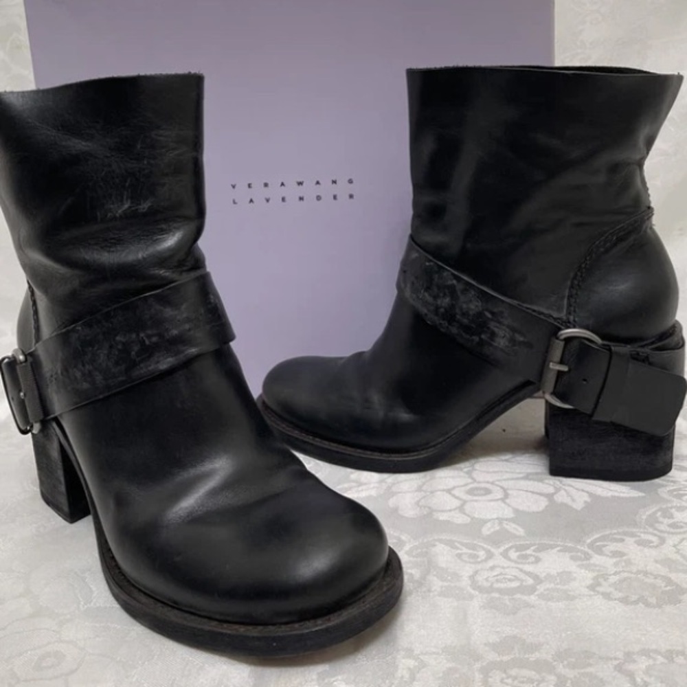 Vera Wang ankle boots